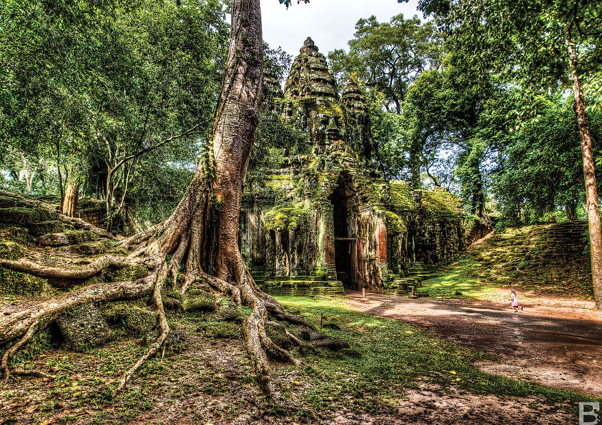 Angkor-Wat-Gate__880