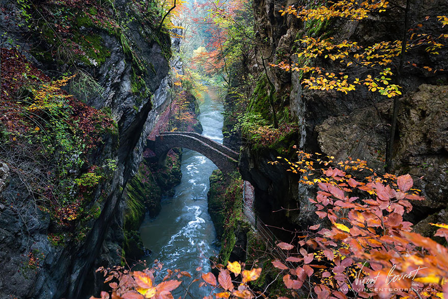 Одмори -Патувања - Page 3 Old-Mysterious-Bridges3__880