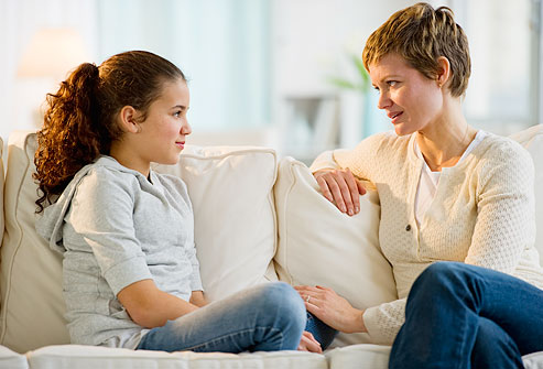 getty_rf_photo_of_mother_talking_to_daughter_about_dating