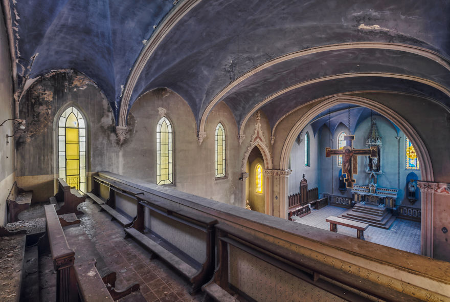 old abandoned blue church