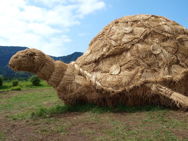 straw-art-festival-niigata-city-japan-4