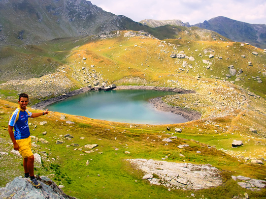 heart_shaped_lake_kosovo_alps_albania