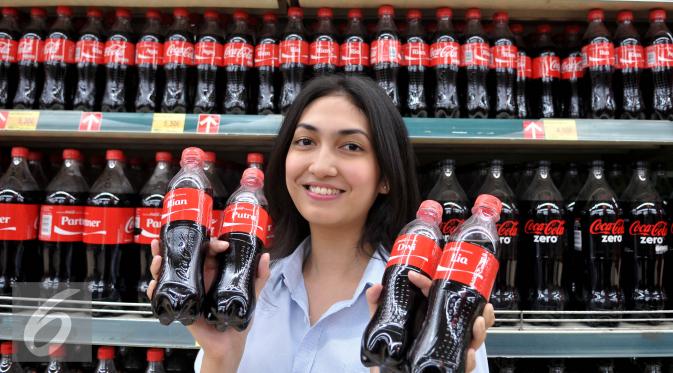 038647400_1439213171-20150810-Kemasan_Baru_Coca-Cola-Jakarta-08