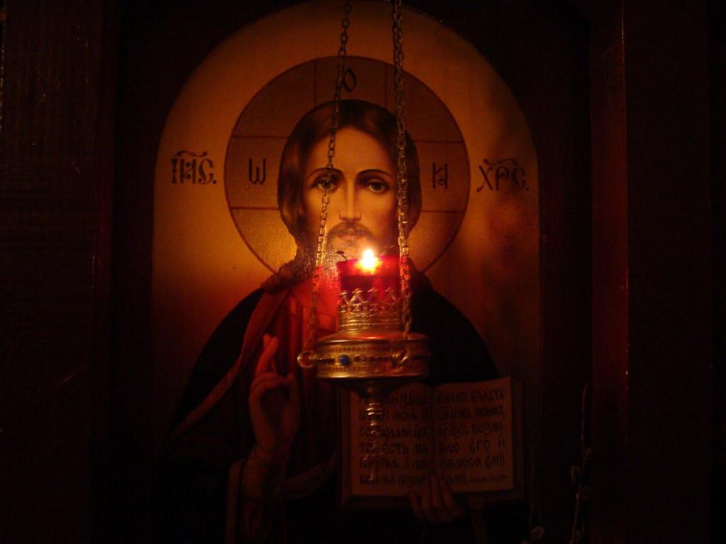 Christ-Icon-with-Lampade[1]
