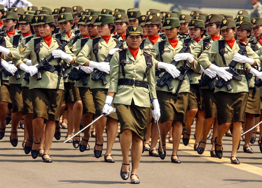 FEMALE SOLDIERS