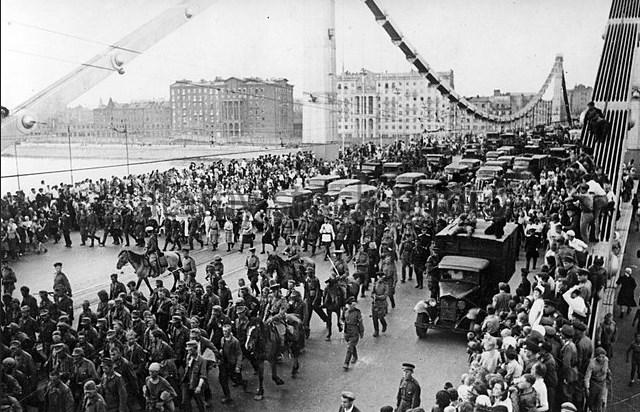 Црвената Армија во подготовки за победничката парада, 9 мај 1945 год.