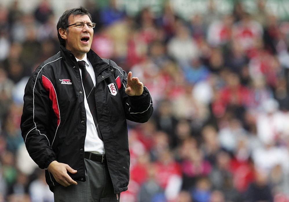 MIDDLESBROUGH, UNITED KINGDOM - MAY 13: Lawrie Sanchez, manager of Fulham looks on during the Barclays Premiership match between Middlesbrough and Fulham at the Riverside Stadium on May 13, 2007 in Middlesbrough, England. (Photo by Matthew Lewis/Getty Images)