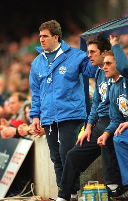 17 DEC 1994:  MARK MCGHEE THE NEW MANAGER OF LEICESTER CITY ON THE BENCH WHILE HIS TEAM PLAYS AGAINST BLACKBURN ROVERS DURING HIS FIRST PREMIERSHIP MATCH IN CHARGE SINCE MOVING FROM READING. THE MATCH ENDED IN A 0-0 DRAW. Mandatory Credit: Shaun Botterill/ALLSPORT