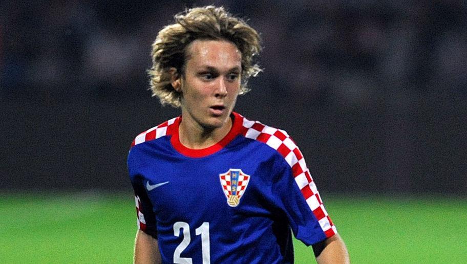 VINKOVCI,CROATIA - OCTOBER 14: Alen Halilovic of Croatia in action during the UEFA U21 Championship Playoff Second Leg match between Croatia and England at the Stadion Hnk Cibalia on October 14, 2014 in Vinkovci, Croatia. (Photo by Stringer/EuroFootball/Getty Images)