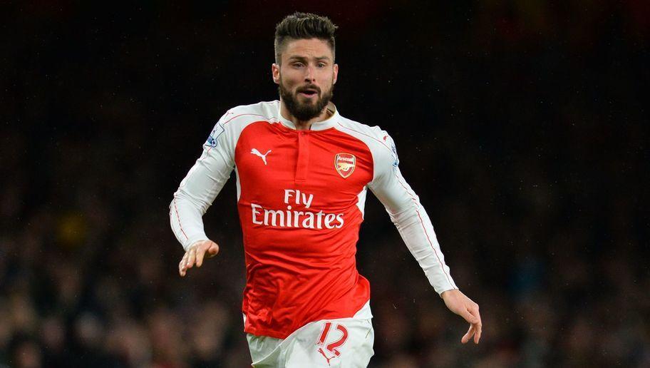 Arsenal's French striker Olivier Giroud chases the ball during the English Premier League football match between Arsenal and Swansea City at the Emirates Stadium in London on March 2, 2016.  / AFP / GLYN KIRK / RESTRICTED TO EDITORIAL USE. No use with unauthorized audio, video, data, fixture lists, club/league logos or 'live' services. Online in-match use limited to 75 images, no video emulation. No use in betting, games or single club/league/player publications.  /         (Photo credit should read GLYN KIRK/AFP/Getty Images)