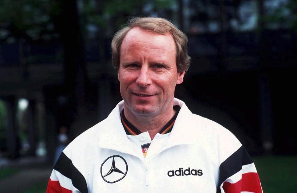 GERMANY - MAY 21:  FUSSBALL: DFB - NATIONALMANNSCHAFT 21.5.96, Berti VOGTS/Bundestrainer GER  (Photo by Bongarts/Getty Images)