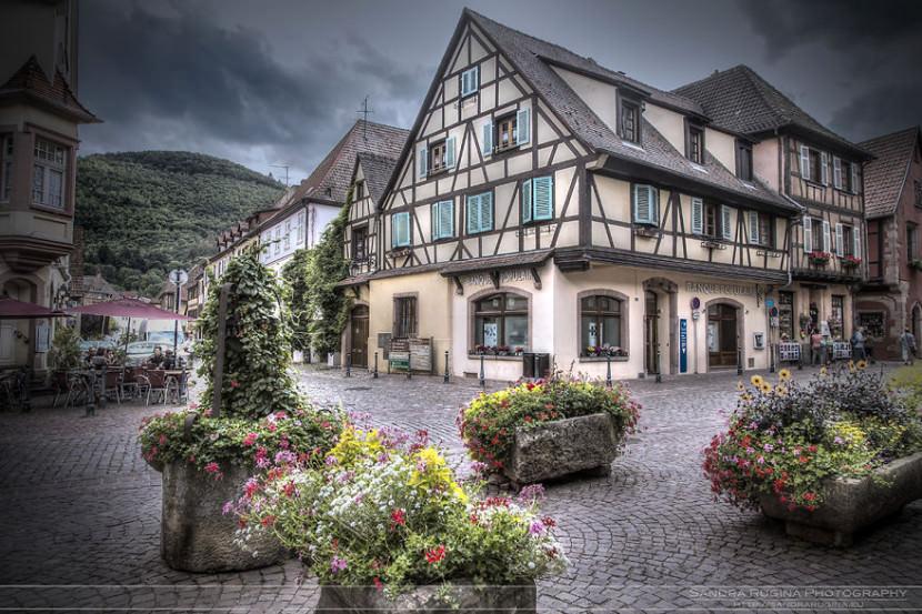 i-visited-the-little-villages-of-alsace-that-look-straight-from-a-fairy-tale-12__880-830x553