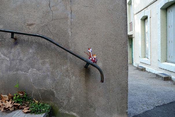 funny-vandalism-street-art-59-5704a7c5df757__605