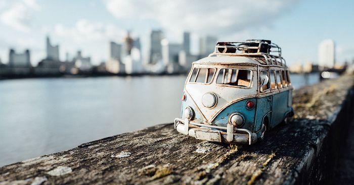 miniature-toy-car-photography-kim-leuenberger-fb1__700-png