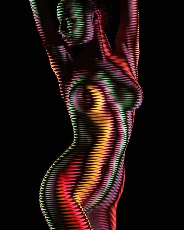 woman-portraits-light-stripes-patterns-shadow-photography-dani-olivier-15