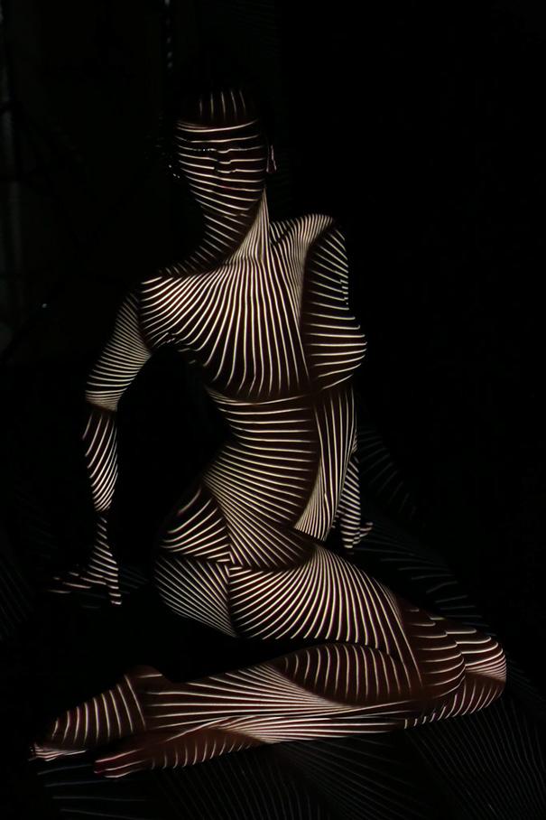 woman-portraits-light-stripes-patterns-shadow-photography-dani-olivier-19