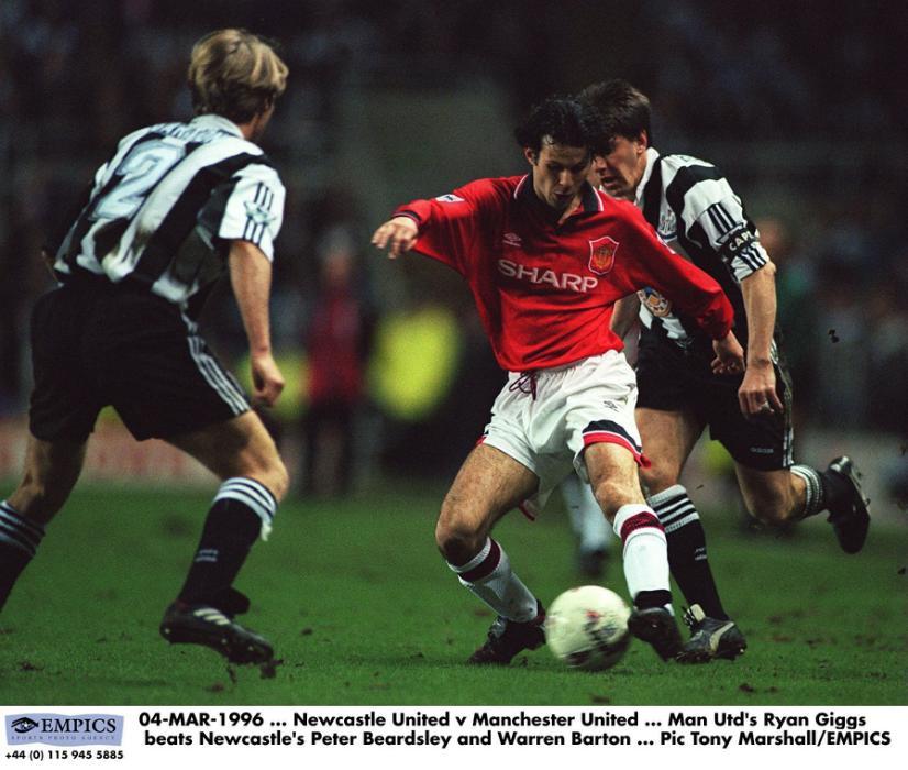 04-MAR-1996 ... Newcastle United v Manchester United ... Manchester United's Ryan Giggs beats Newcastle's Peter Beardsley and Warren Barton