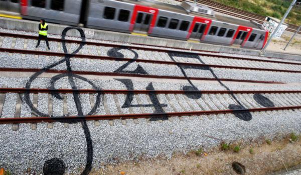 train-track-street-art-main