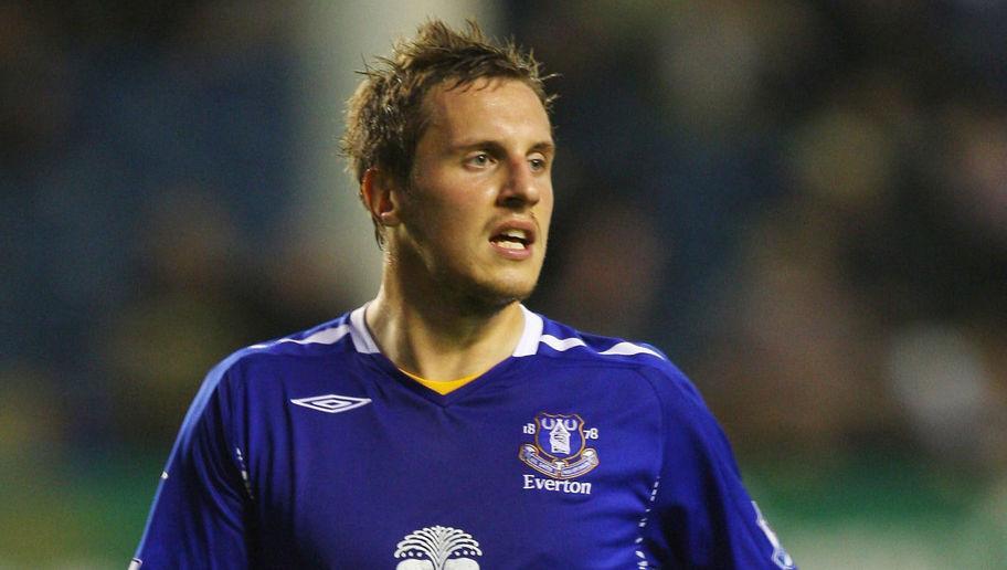 LIVERPOOL - NOVEMBER 03: Phil Jagielka of Everton during the Barclays Premier League match between Everton and Birmingham City at Goodison Park on November 3, 2007 in Liverpool, England. (Photo by Mark Thompson/Getty Images)