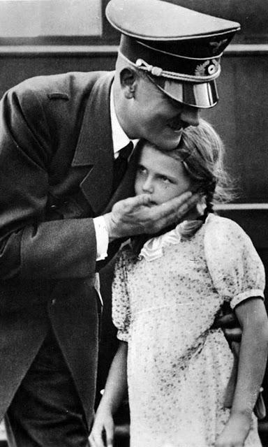 hitler-and-helga-goebbels-7