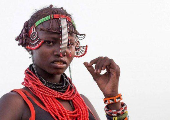tribe-recycled-headwear-eric-lafforgue-ethiopia-9[1]