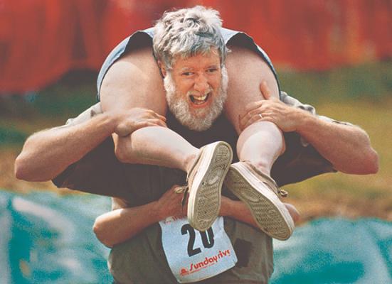 wife-carrying_1387624i.jpg