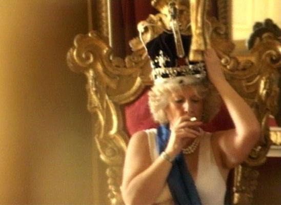 112_camilla_tries_crown_l