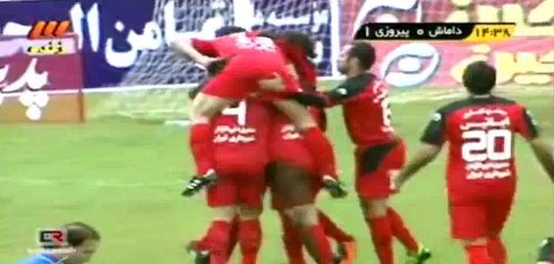 Ирански фудбалери доживотно суспендирани поради прослава на гол (видеа)