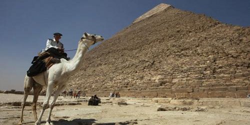 Мистериозни цртежи пронајдени во Големата пирамида во Гиза